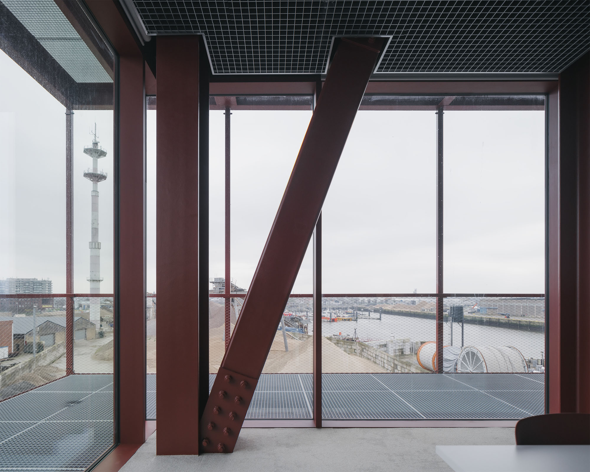 〈Eliaサービスセンター(Elia Service Center)〉OYOアーキテクツ(OYO Architects)Tractebel