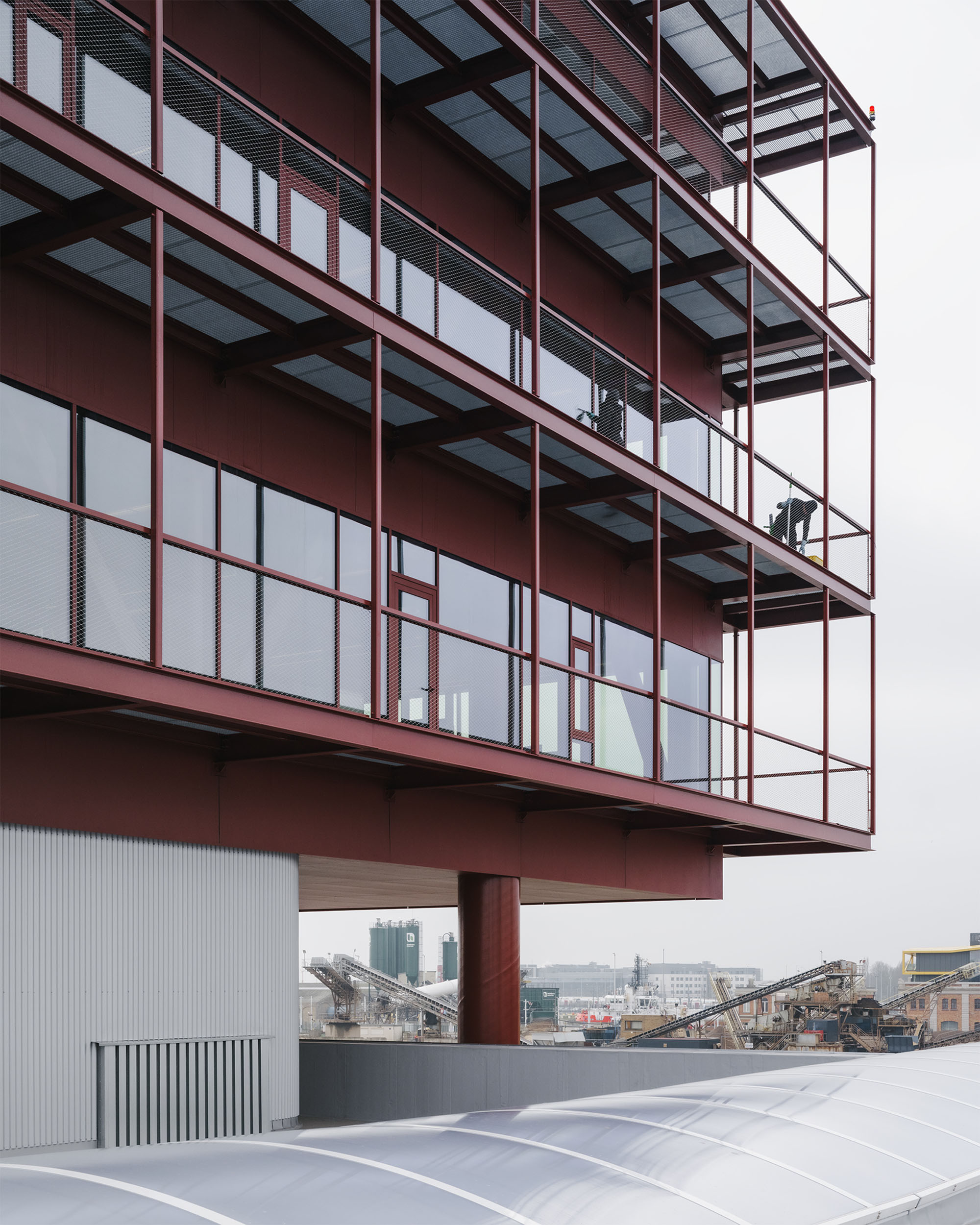 〈Eliaサービスセンター(Elia Service Center)〉OYOアーキテクツ(OYO Architects)Tractebel