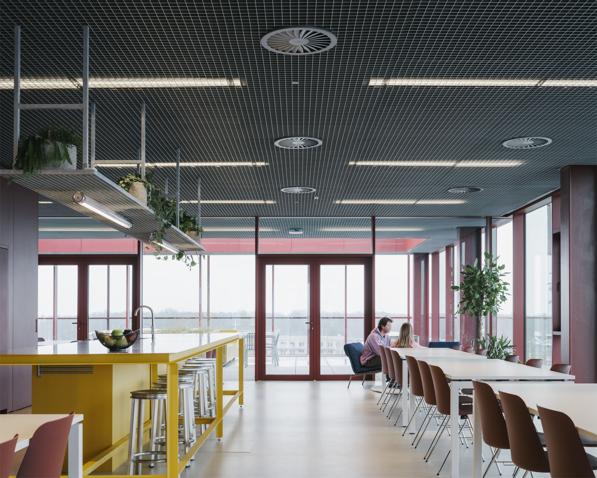 〈Eliaサービスセンター(Elia Service Center)〉OYOアーキテクツ(OYO Architects)Tractebel