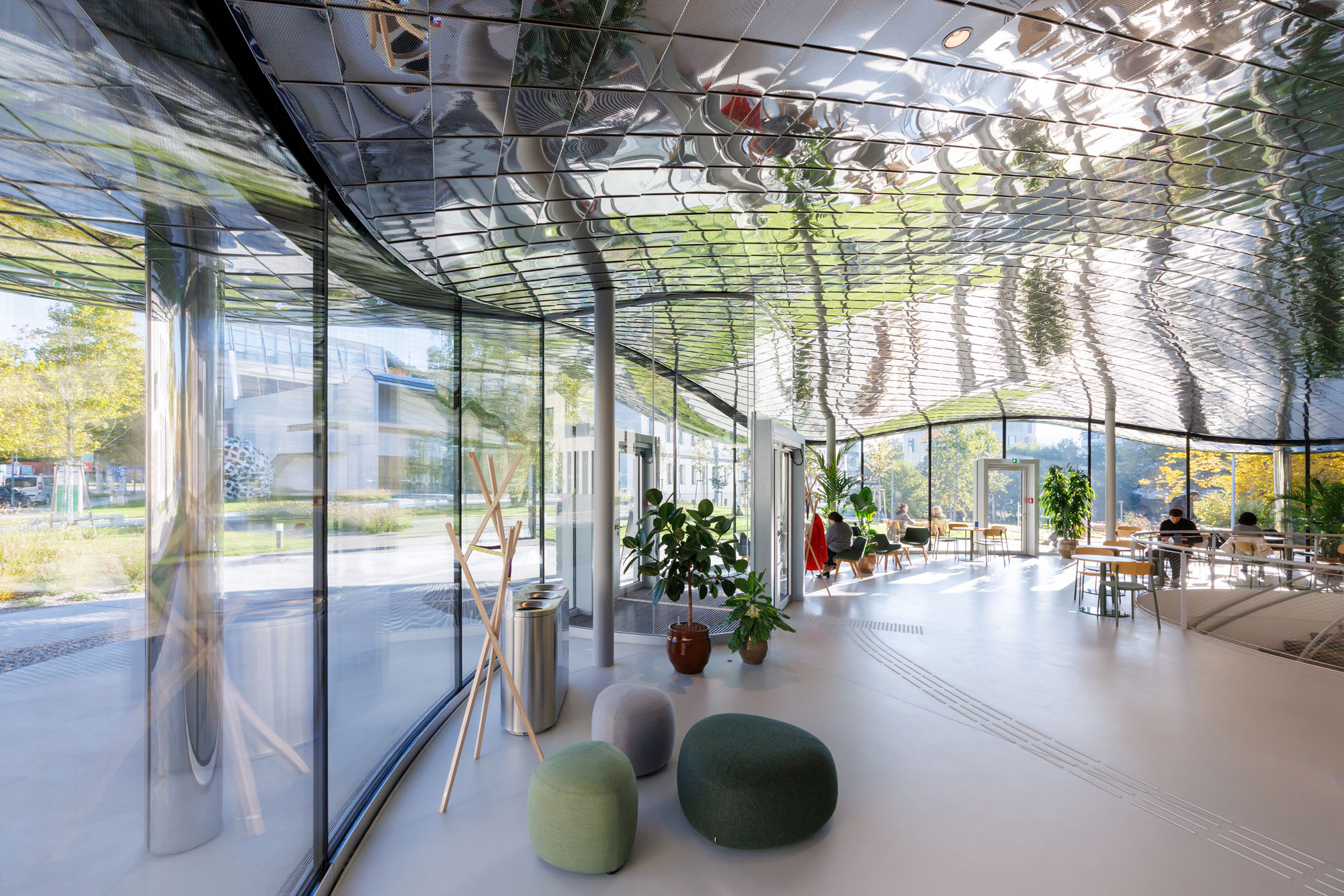 〈VISTAエクスペリエンスセンター(VISTA Exerience Center)〉スタジオMAKS(Studio MAKS)ボリンジャー+グローマン(Bollinger + Grohmann)