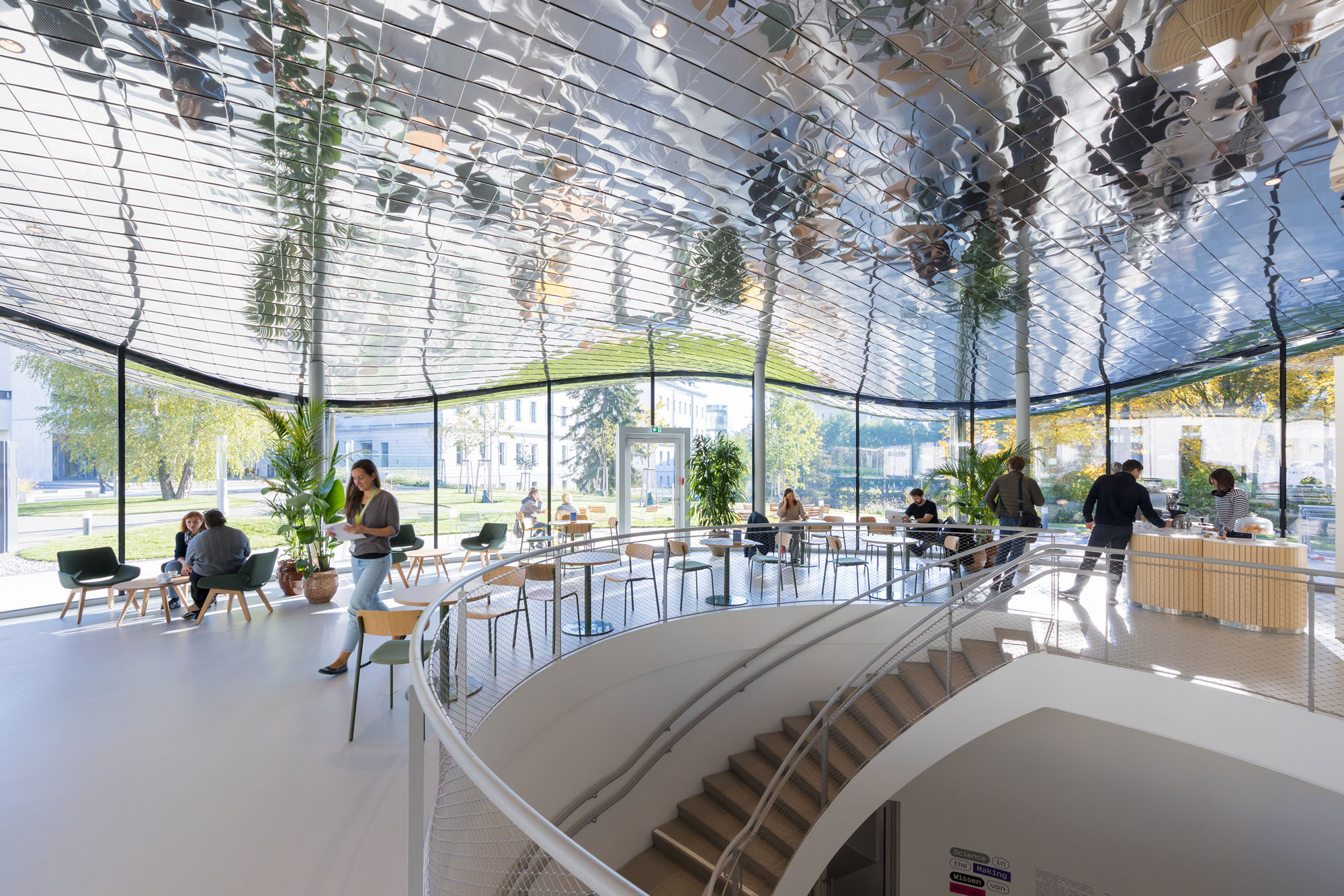 〈VISTAエクスペリエンスセンター(VISTA Exerience Center)〉スタジオMAKS(Studio MAKS)ボリンジャー+グローマン(Bollinger + Grohmann)