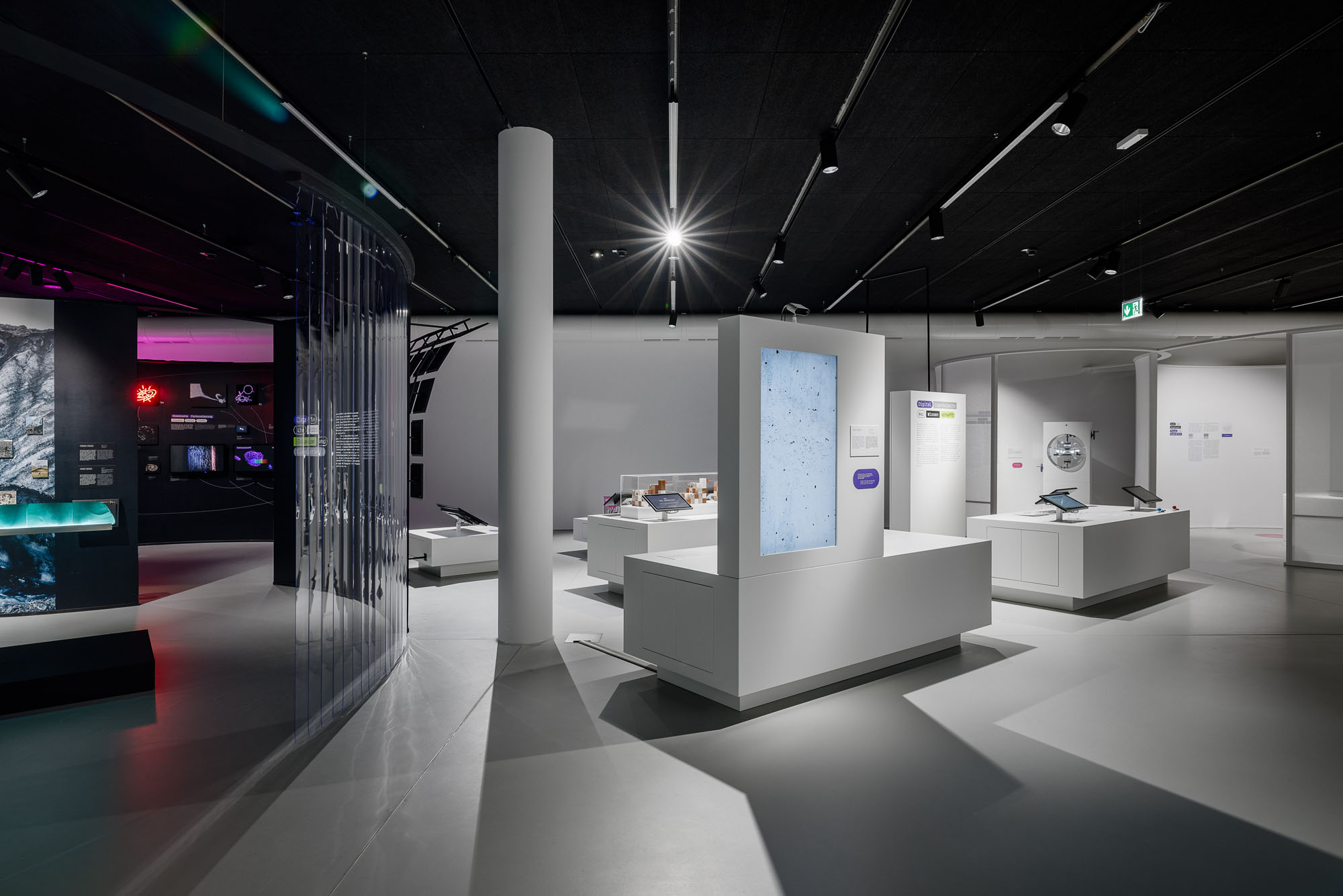 〈VISTAエクスペリエンスセンター(VISTA Exerience Center)〉スタジオMAKS(Studio MAKS)ボリンジャー+グローマン(Bollinger + Grohmann)