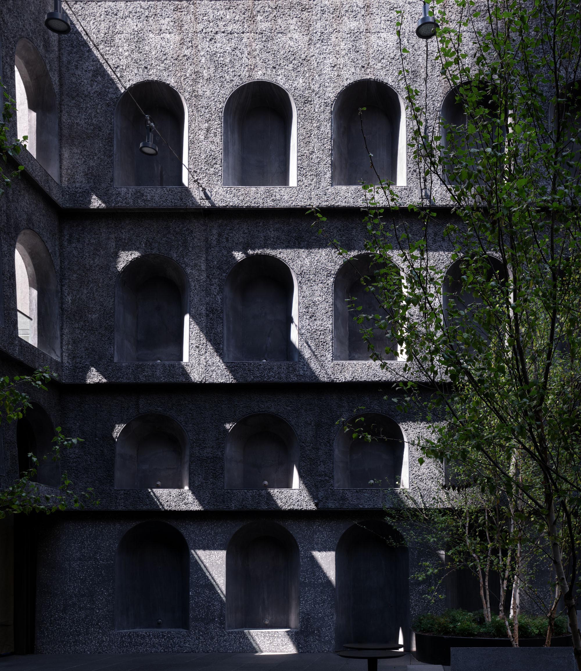 〈130 William〉アジャイ・アソシエイツ(Adjaye Associates)