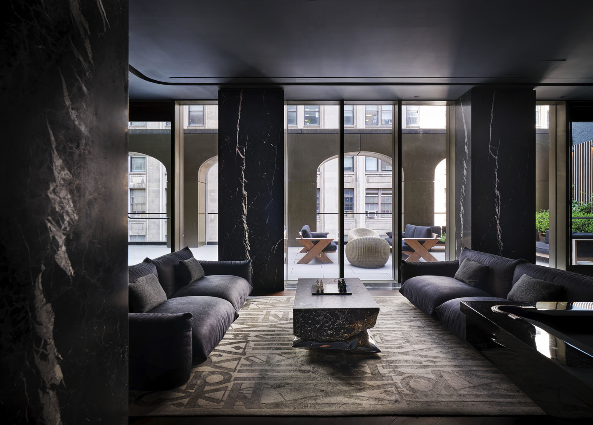 〈130 William〉アジャイ・アソシエイツ(Adjaye Associates)