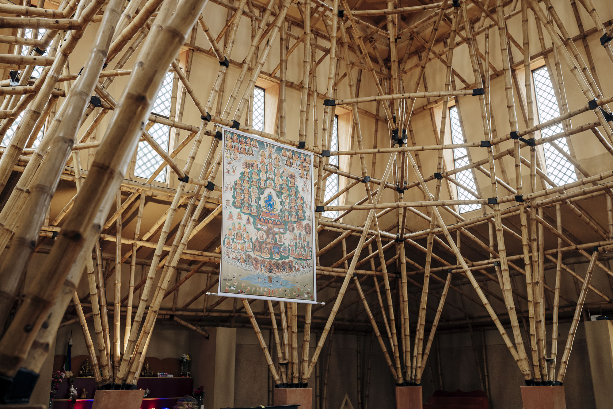 〈マハムドラ瞑想センター（Mahamudra Meditation Center）〉ABARI