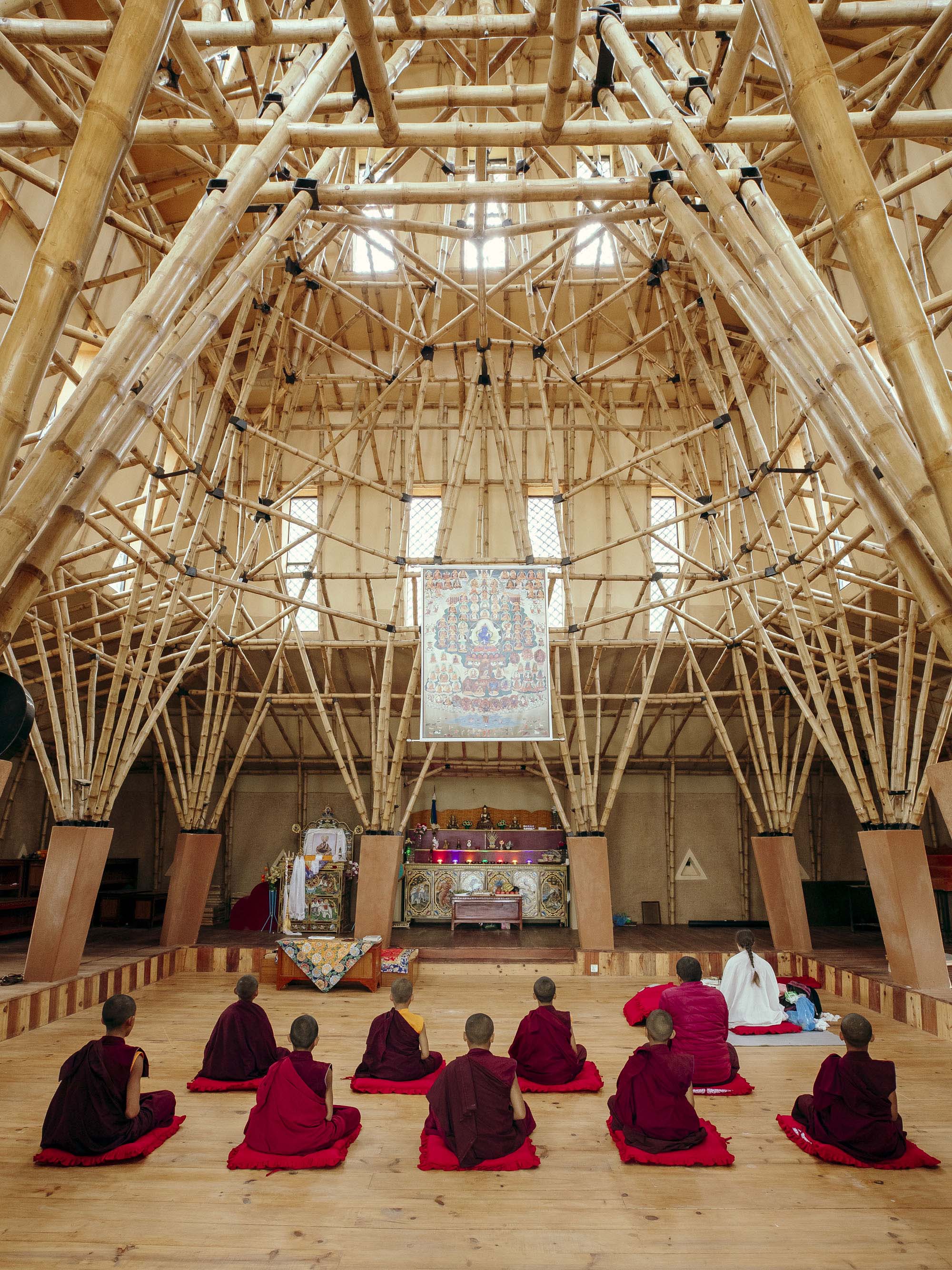 〈マハムドラ瞑想センター（Mahamudra Meditation Center）〉ABARI