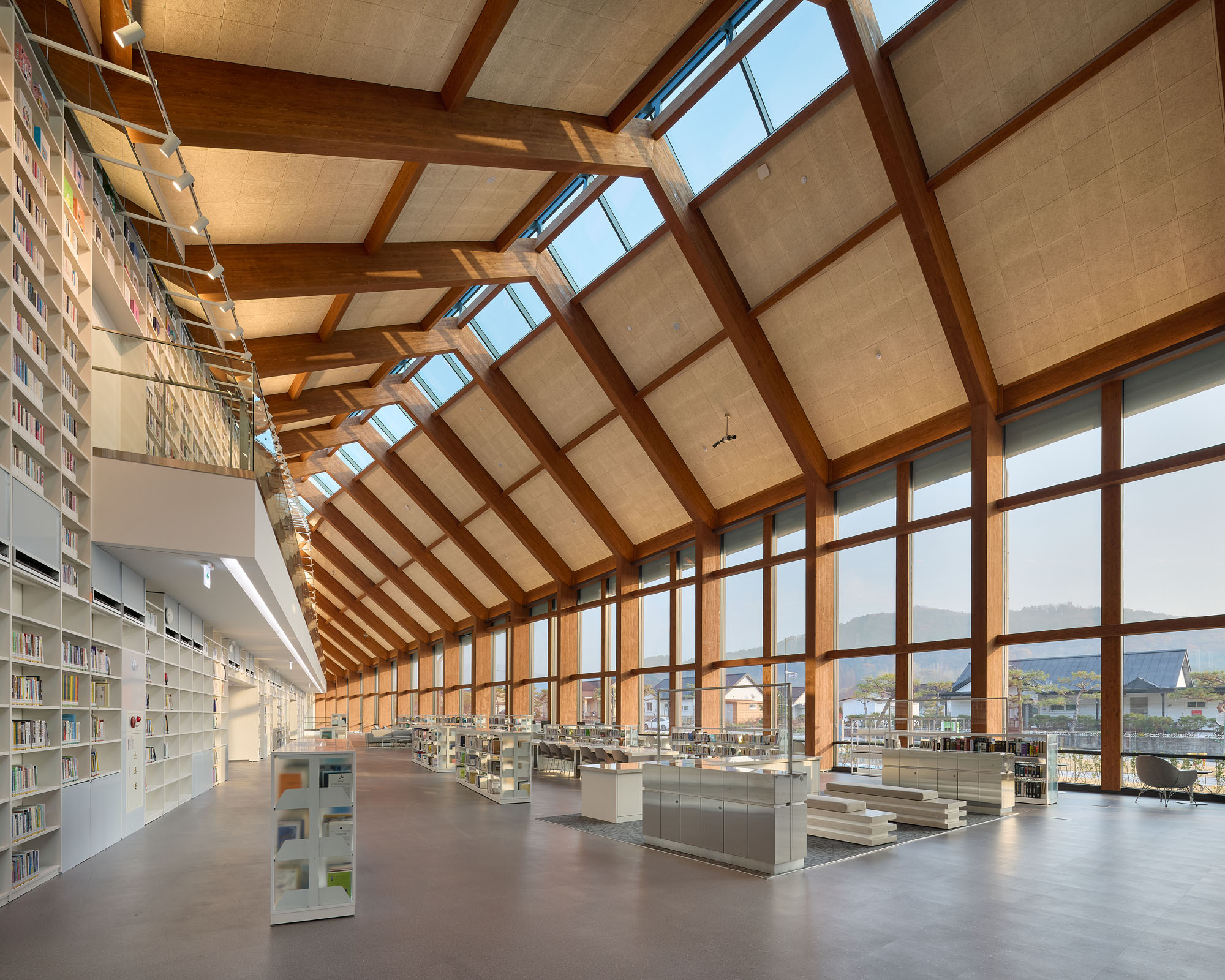 〈コチャン・ファン・ユンソク図書館 _ Under the Tree(Gochang Hwang Yunseok Library _ Under the Tree)〉ユ・ヒョンジュン+パートナーズ(Hyunjoon Yoo + Partners)