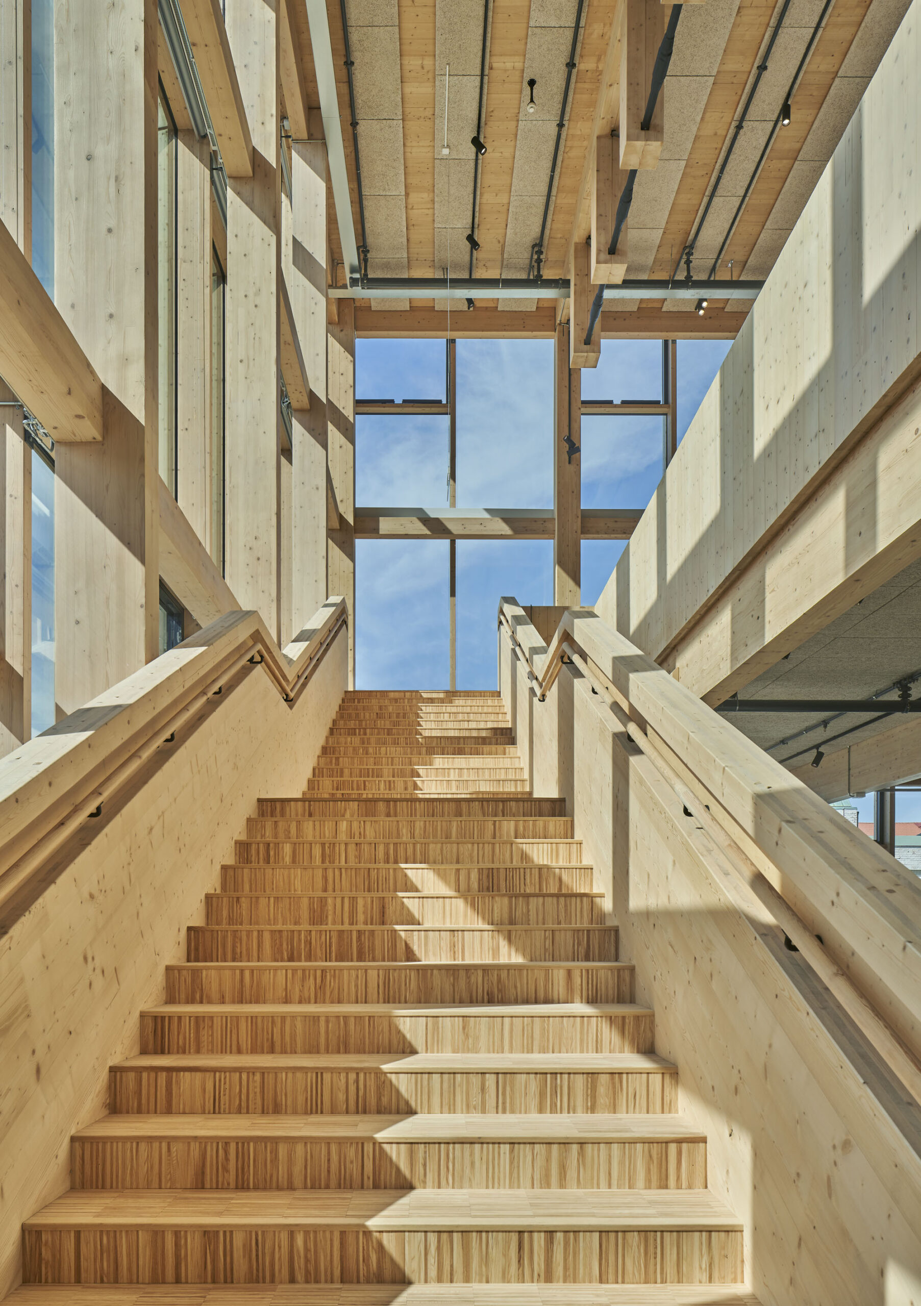 〈サラ・カルチャーセンター（Sara Cultural Centre）〉White Arkitekter