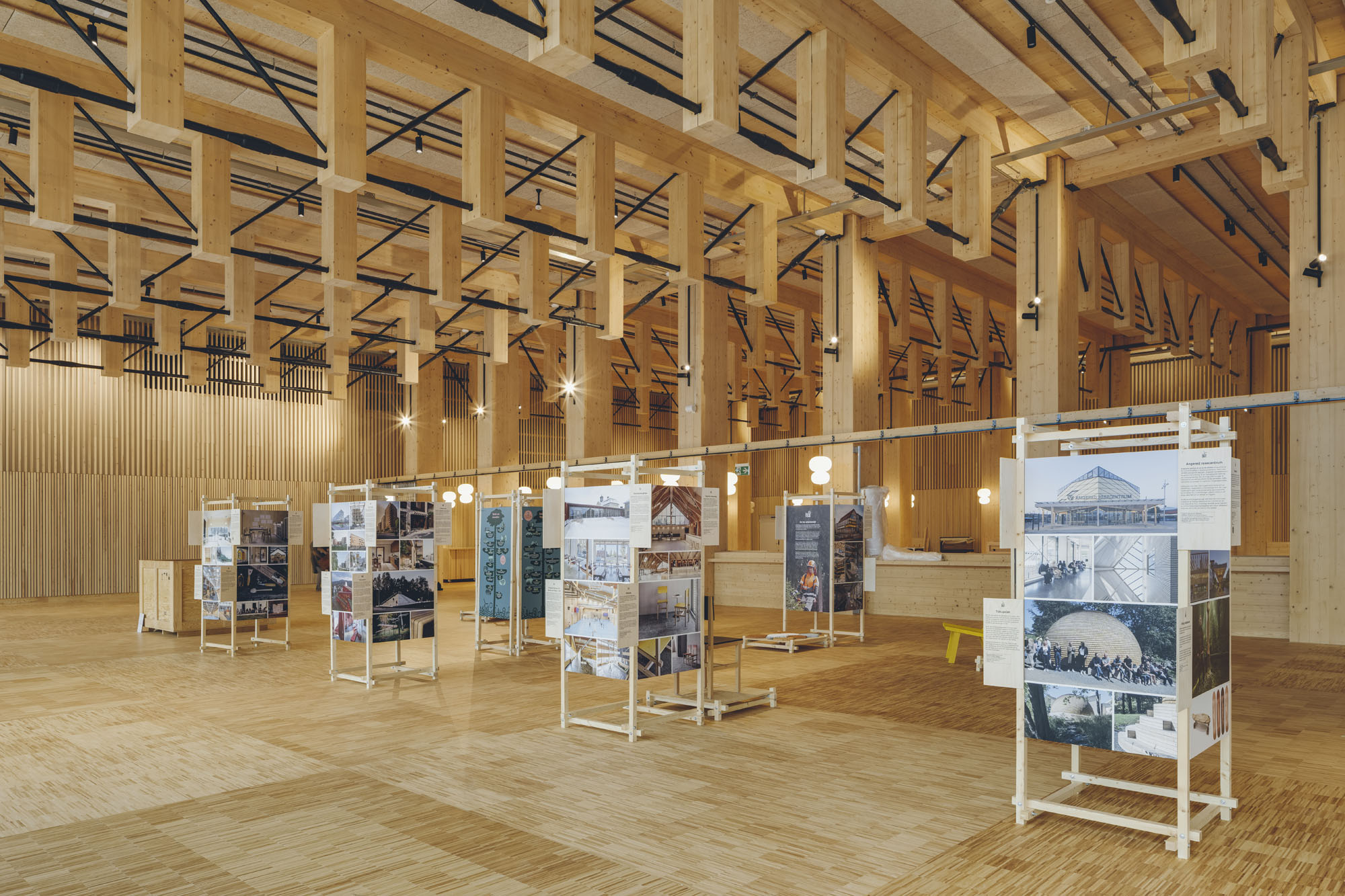 〈サラ・カルチャーセンター（Sara Cultural Centre）〉White Arkitekter