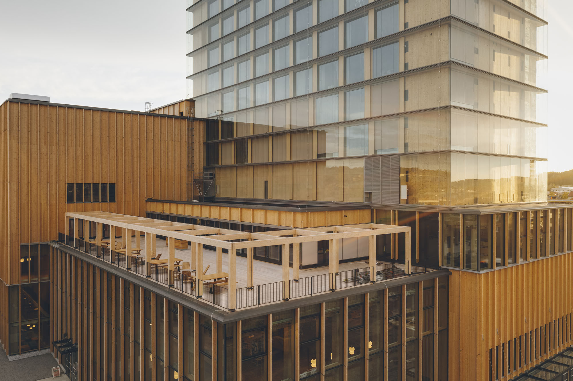 〈サラ・カルチャーセンター（Sara Cultural Centre）〉White Arkitekter