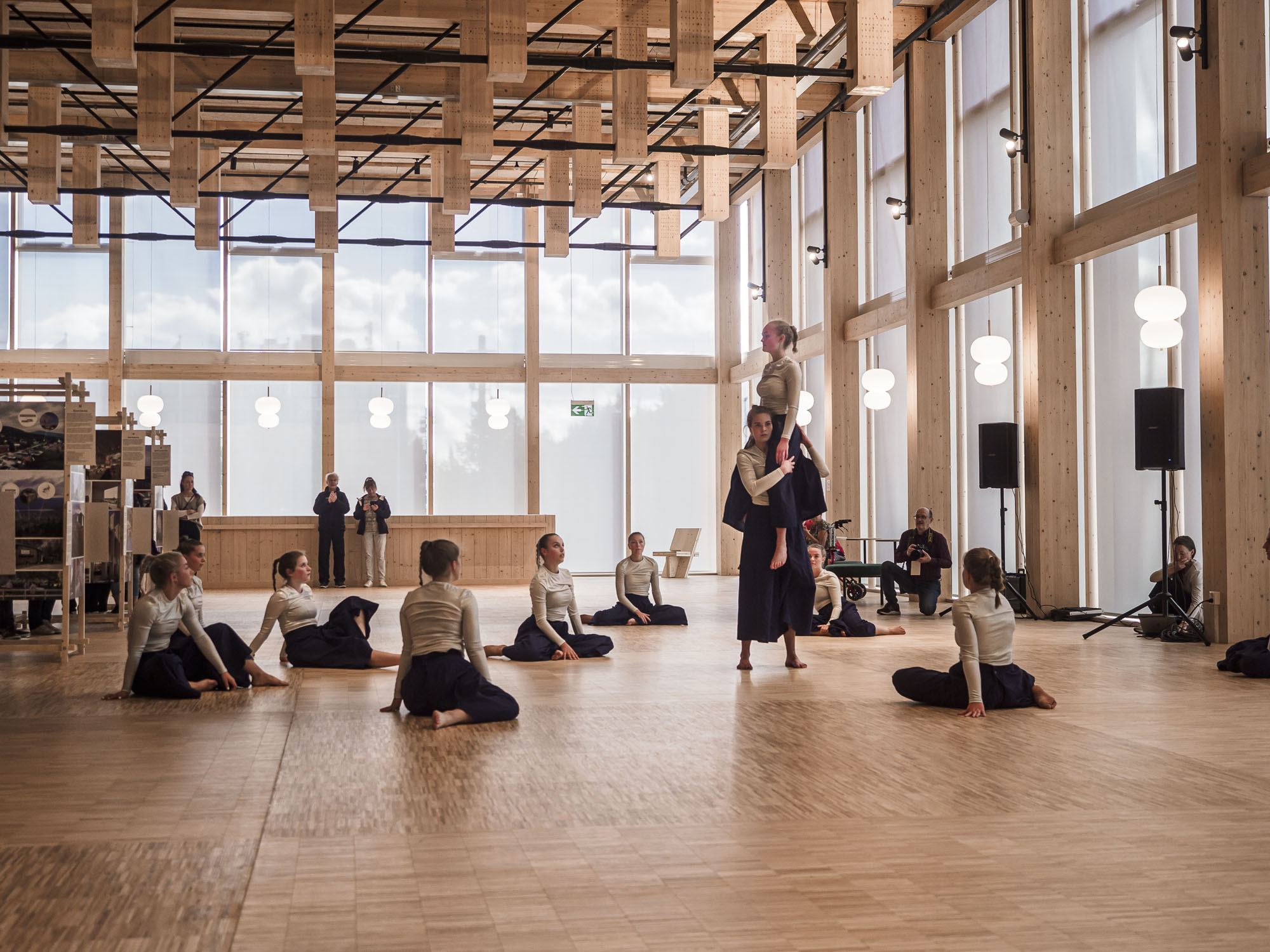〈サラ・カルチャーセンター（Sara Cultural Centre）〉White Arkitekter