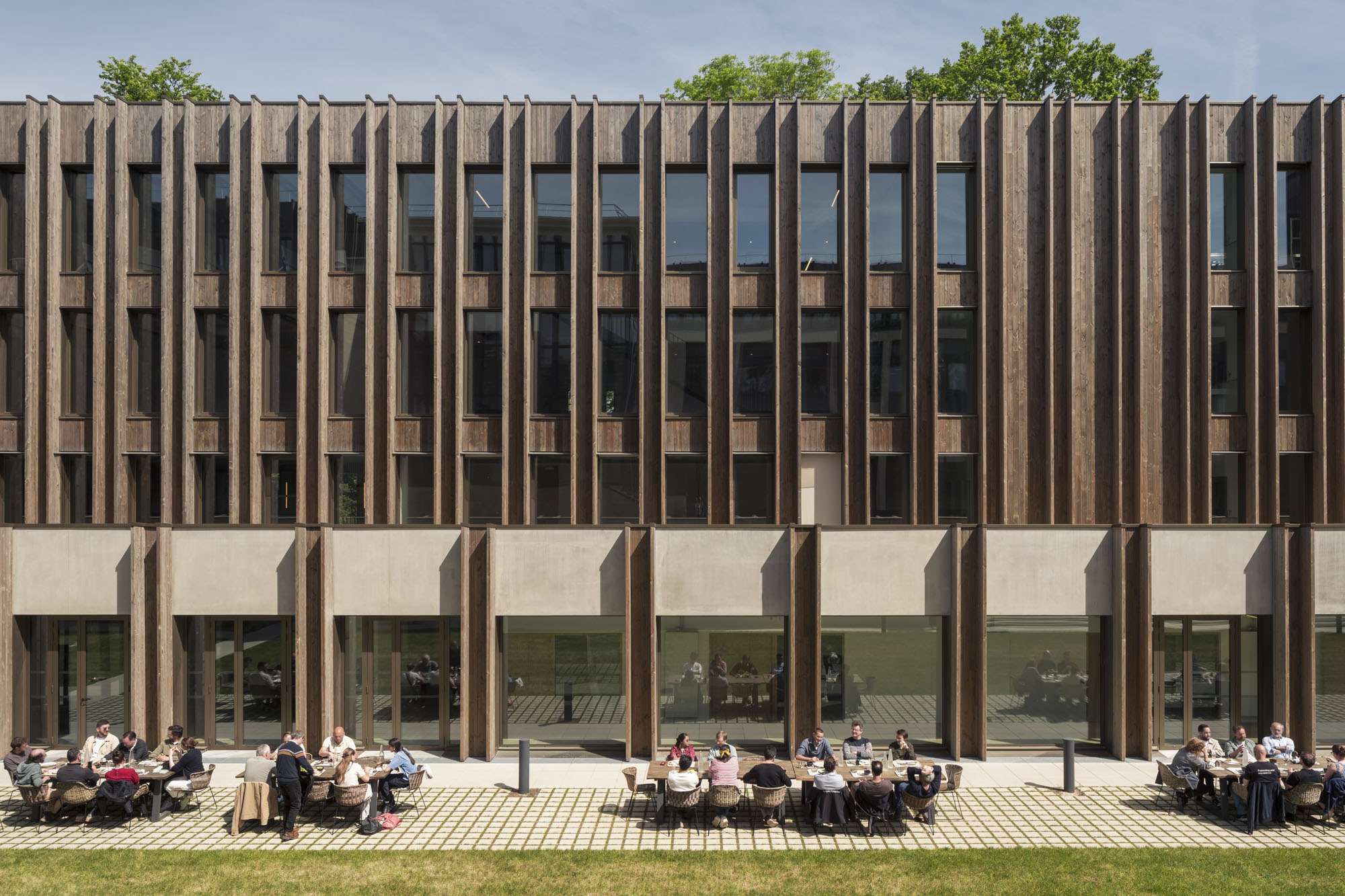 〈IXCAMPUS〉バウムシュラーガー・エベルレ・アーキテクツ（Baumschlager Eberle Architects）