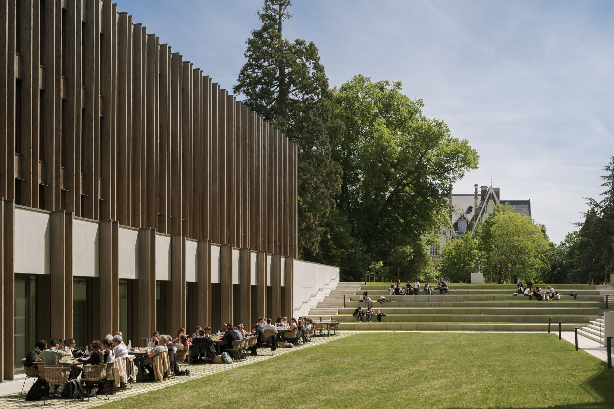〈IXCAMPUS〉バウムシュラーガー・エベルレ・アーキテクツ（Baumschlager Eberle Architects）