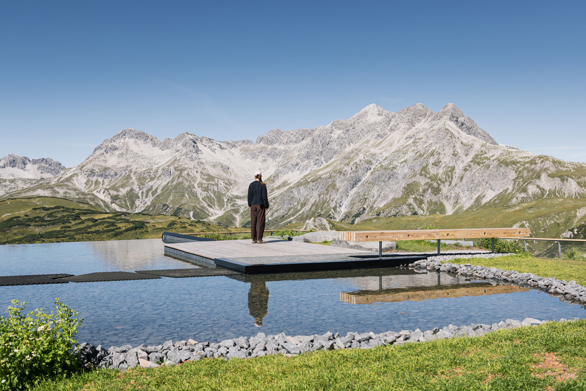 〈レヒ・マウンテン・ミラー（Lech Mountain Mirror）〉スノヘッタ（Snøhetta）