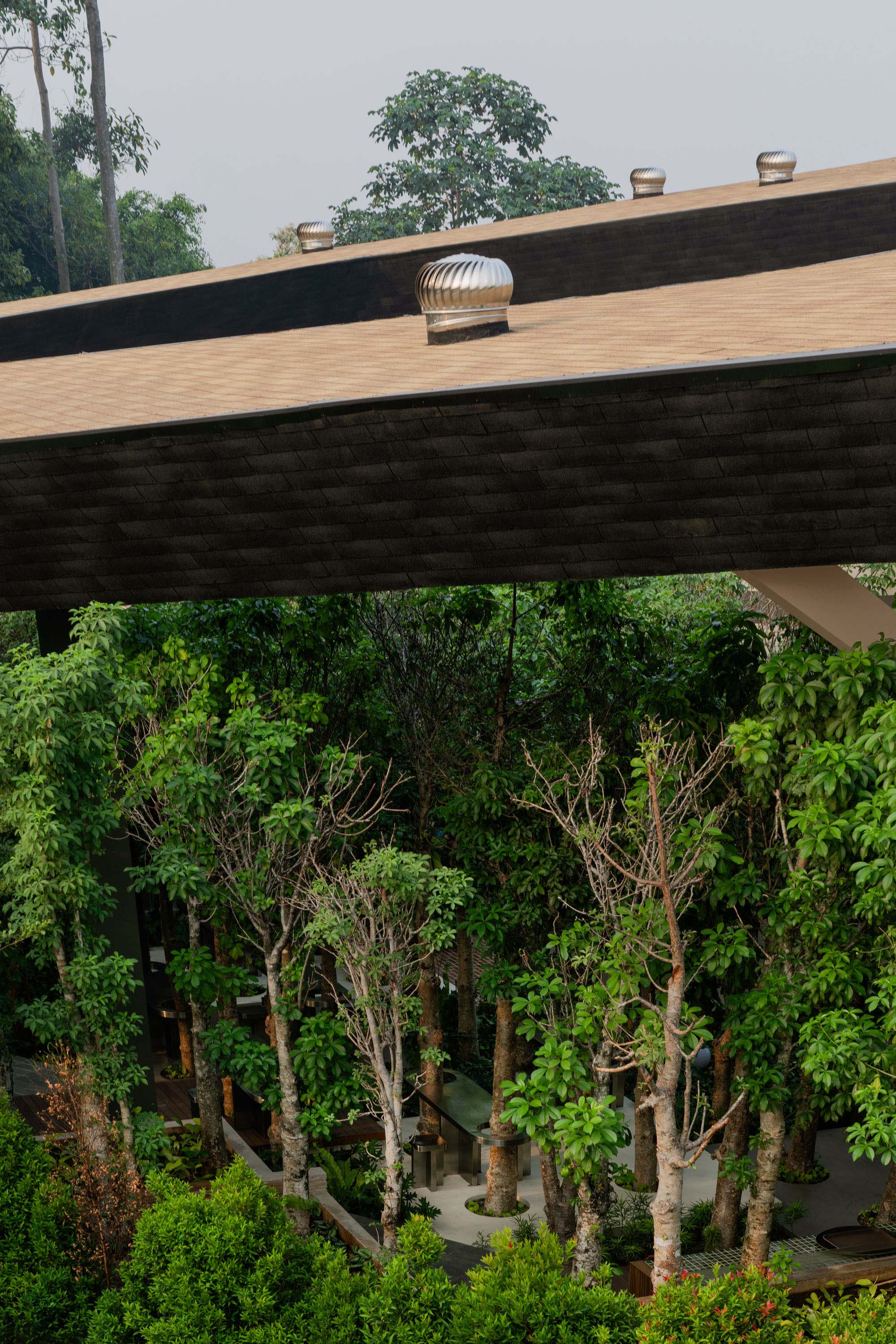 〈ミッテ・オブリーク・ガーデン(Mitte Oblique Garden)〉RAD+ar(Research Artistic Design + architecture)