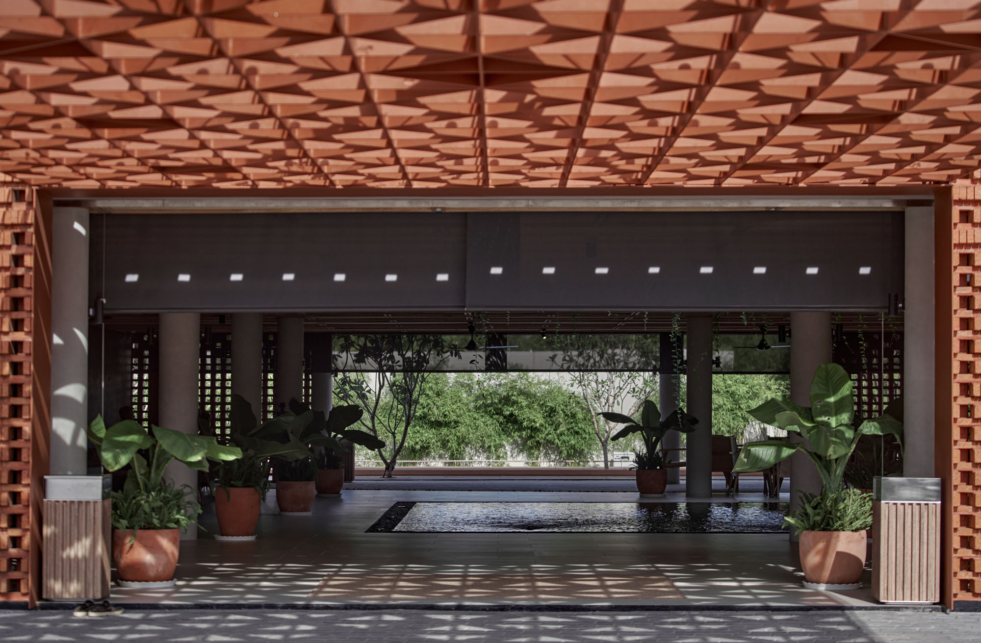 〈ウィンダム・クラブハウス(Wyndham Clubhouse)〉MIAデザインスタジオ(MIA Design Studio)