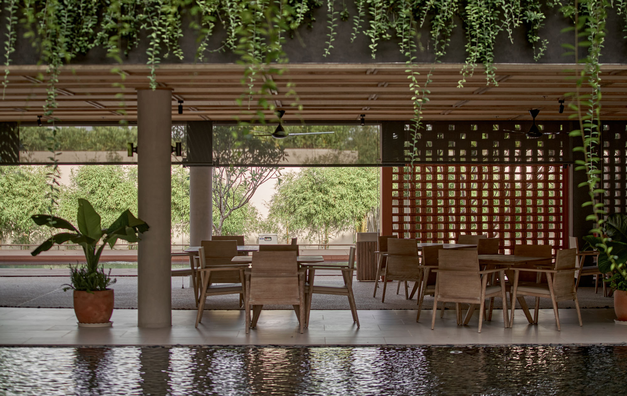 〈ウィンダム・クラブハウス(Wyndham Clubhouse)〉MIAデザインスタジオ(MIA Design Studio)