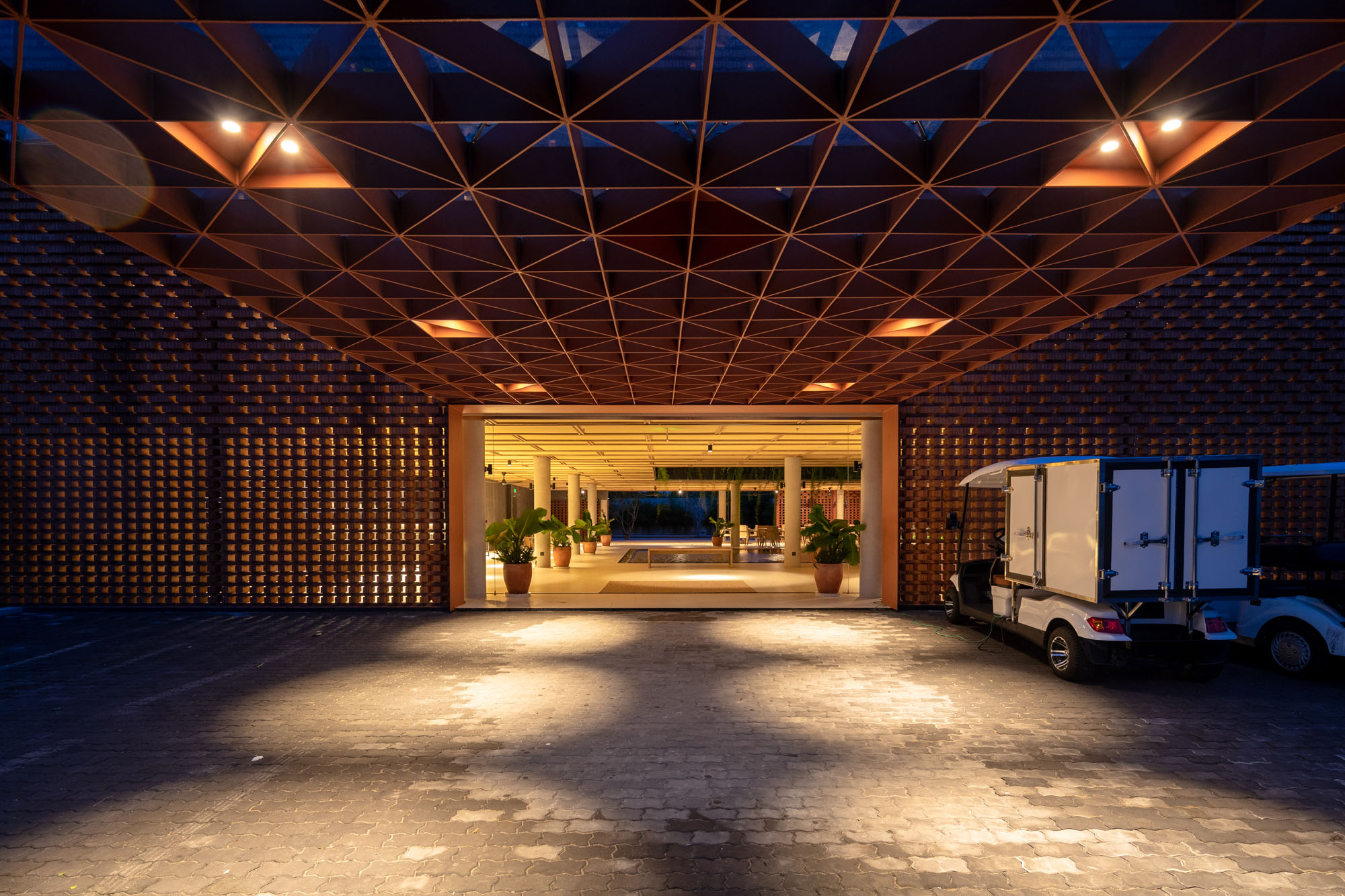 〈ウィンダム・クラブハウス(Wyndham Clubhouse)〉MIAデザインスタジオ(MIA Design Studio)