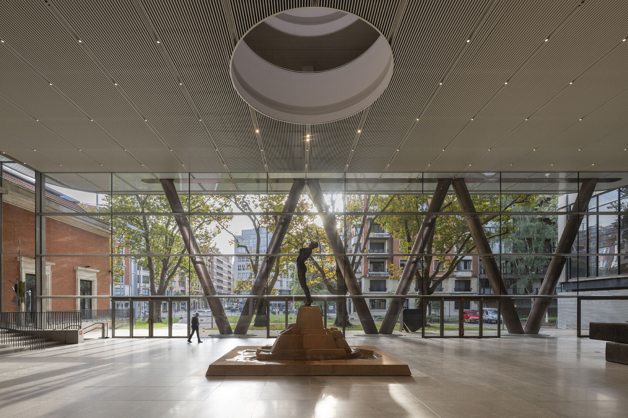 〈ビルバオ美術館(Bilbao Fine Arts Museum)〉フォスター アンド パートナーズ(Foster+Partners)