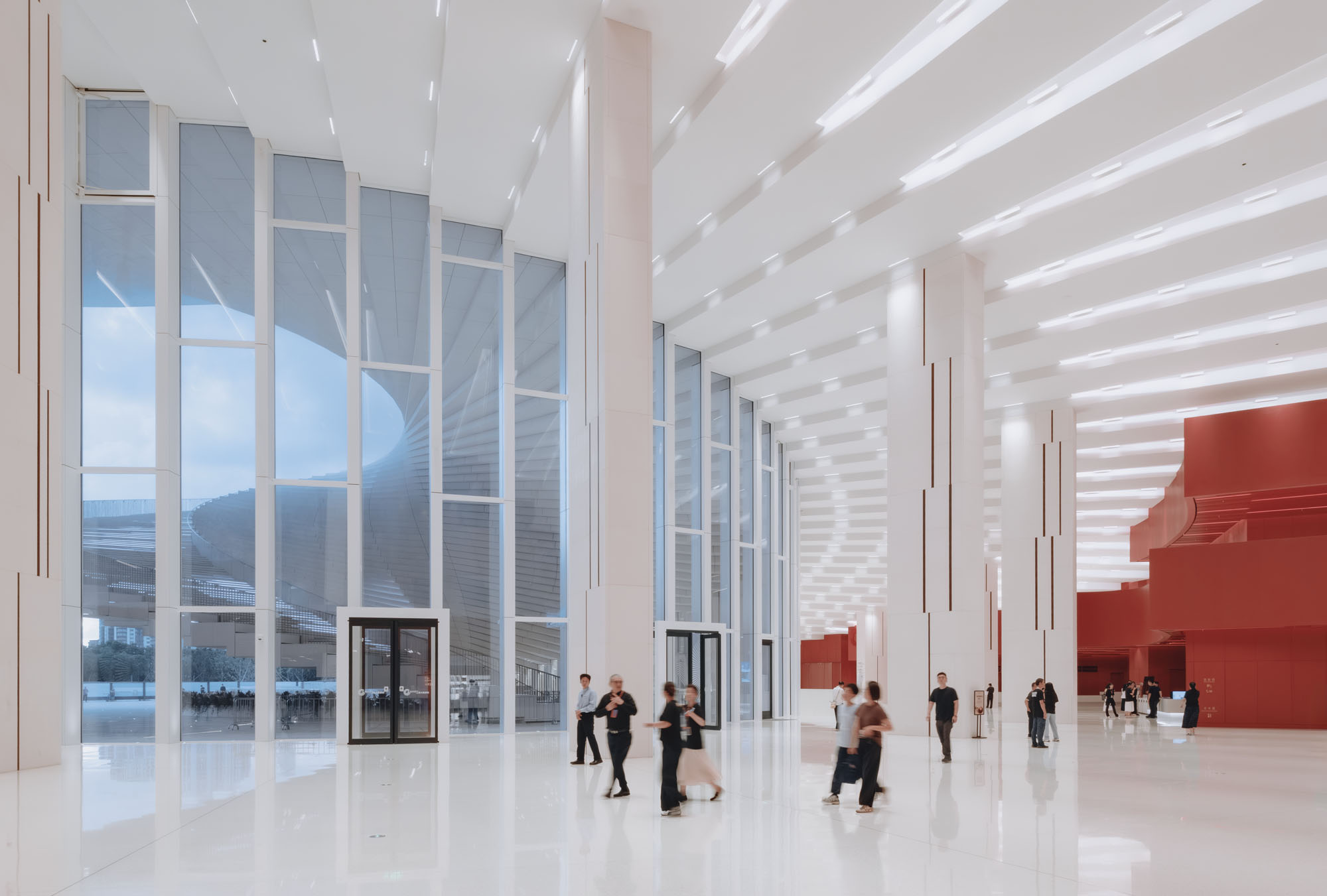 〈上海グランドオペラハウス（Shanghai Grand Opera House）〉スノヘッタ（Snøhetta）