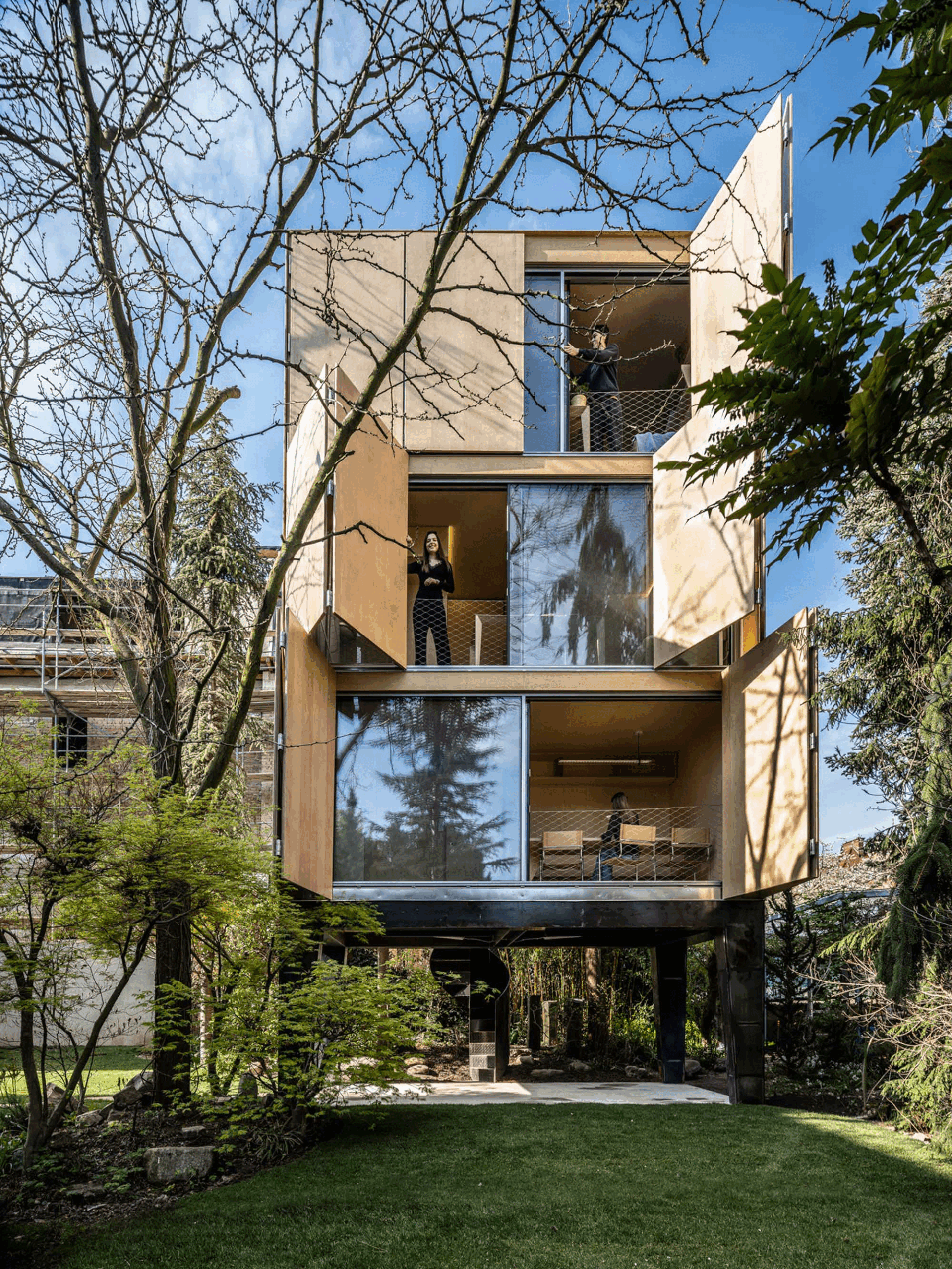 〈ワードローブ・ハウス(Wardrobe House)〉シェプカ・アーキテクツ(ŠÉPKA ARCHITEKTI)