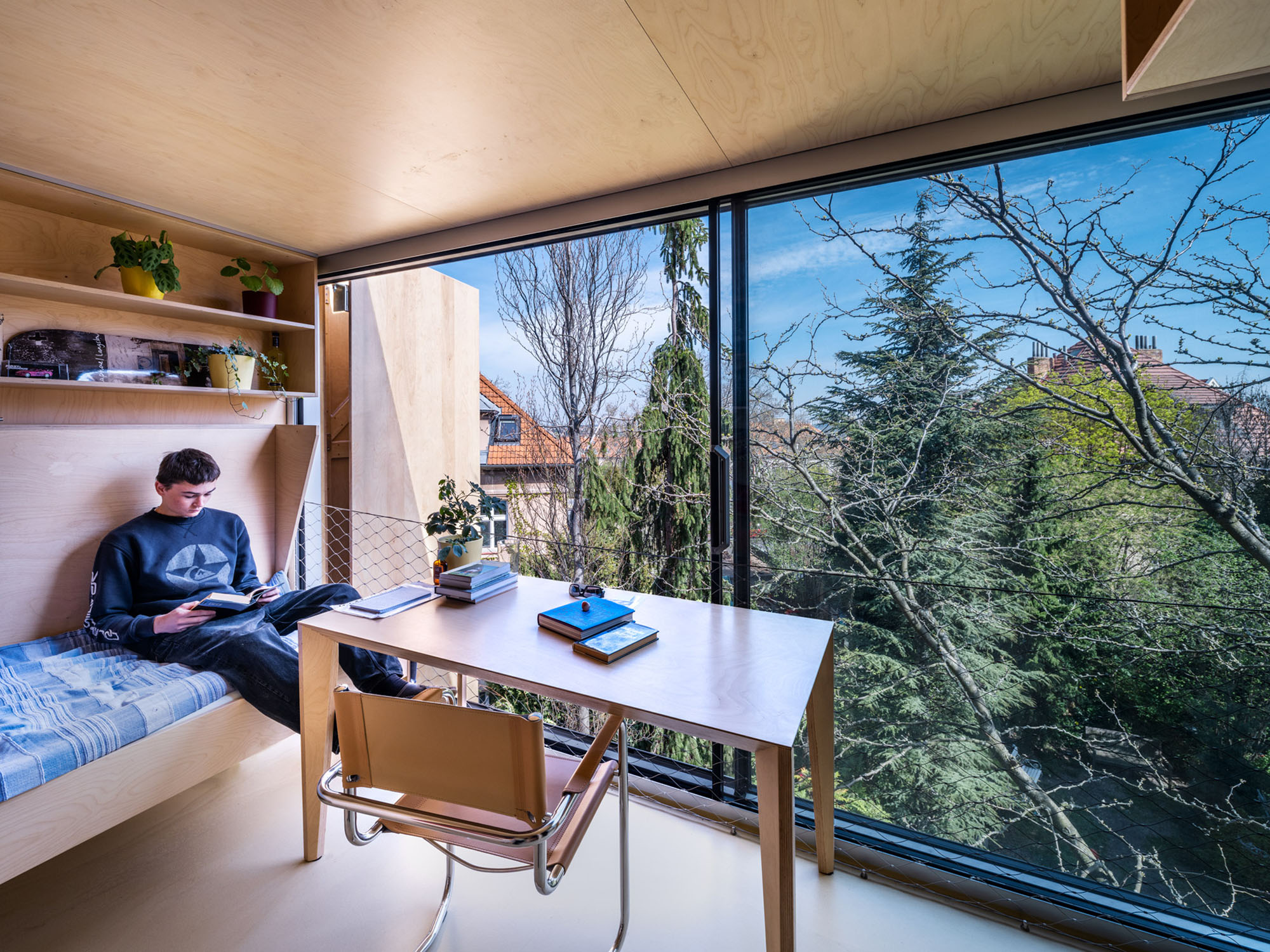 〈ワードローブ・ハウス(Wardrobe House)〉シェプカ・アーキテクツ(ŠÉPKA ARCHITEKTI)