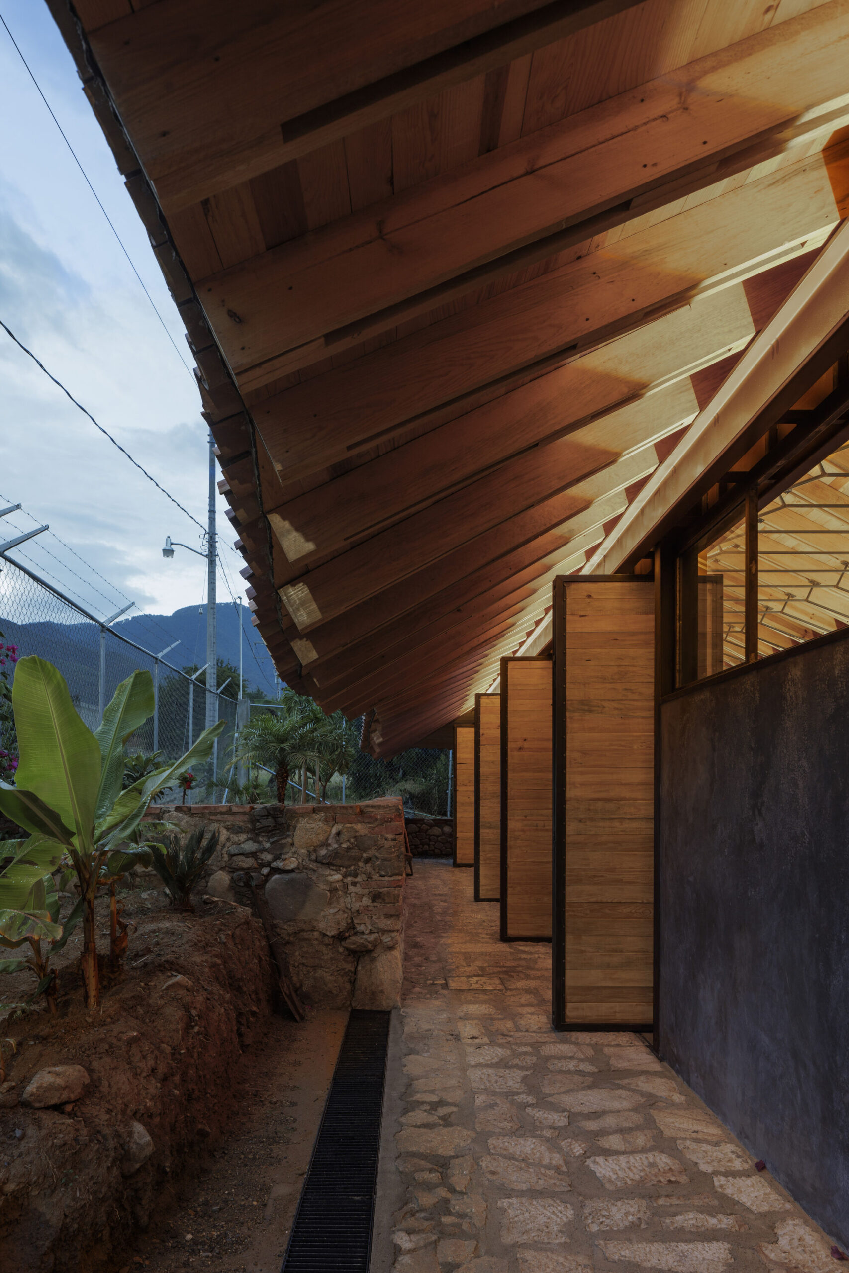 〈農村の学校（Rural School in Oaxaca）〉テリトリオ・エスタディオ（Territorio Estudio）