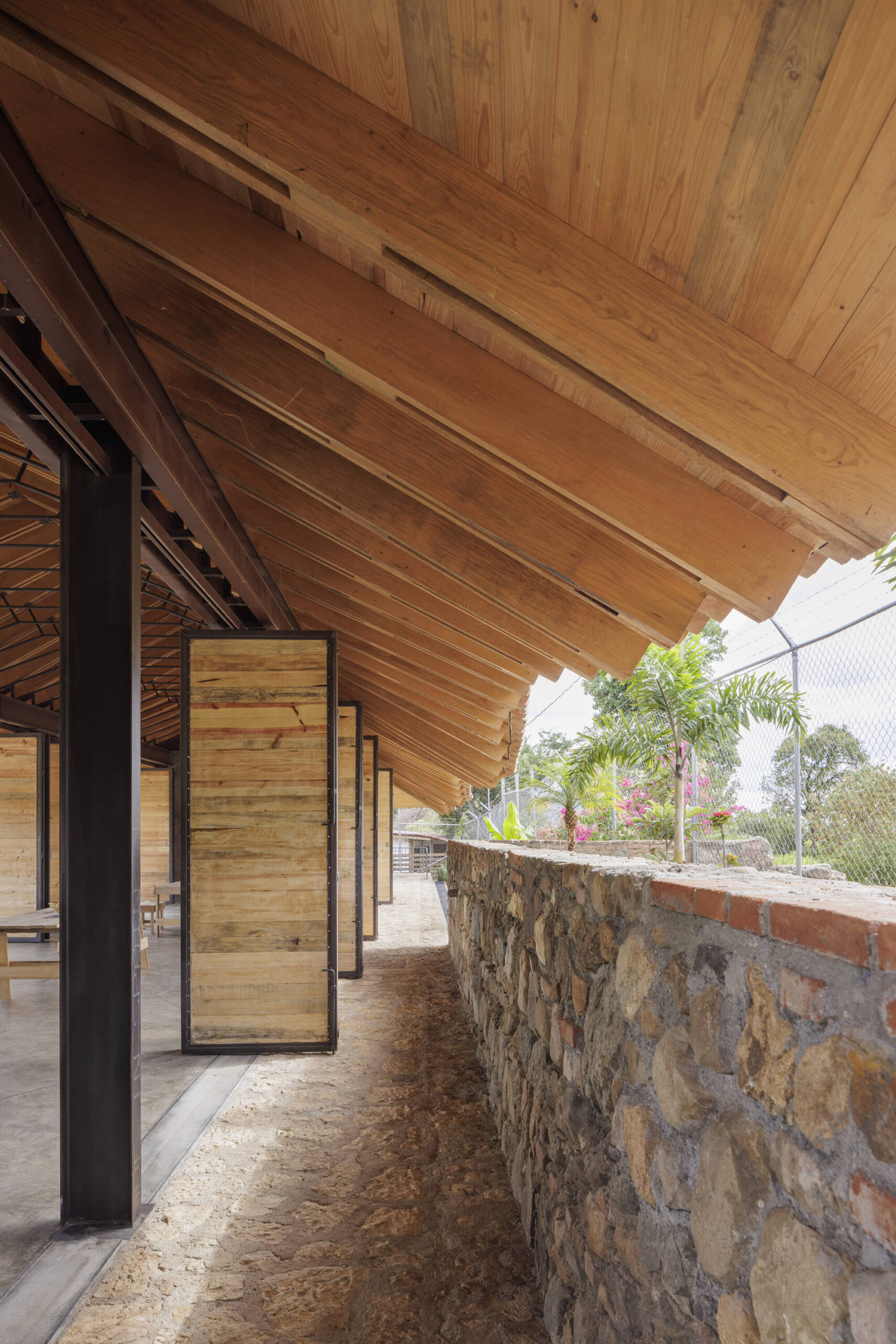〈農村の学校（Rural School in Oaxaca）〉テリトリオ・エスタディオ（Territorio Estudio）